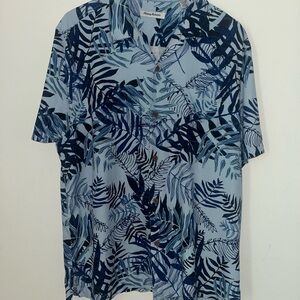 Tommy Bahama Casual Button Down Shirt - Blue and White